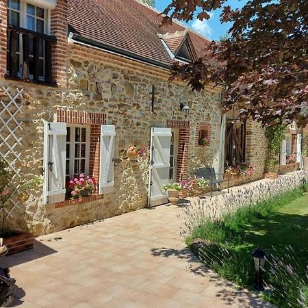 Les 3 Roses Bed & Breakfast Anjouin Exterior foto