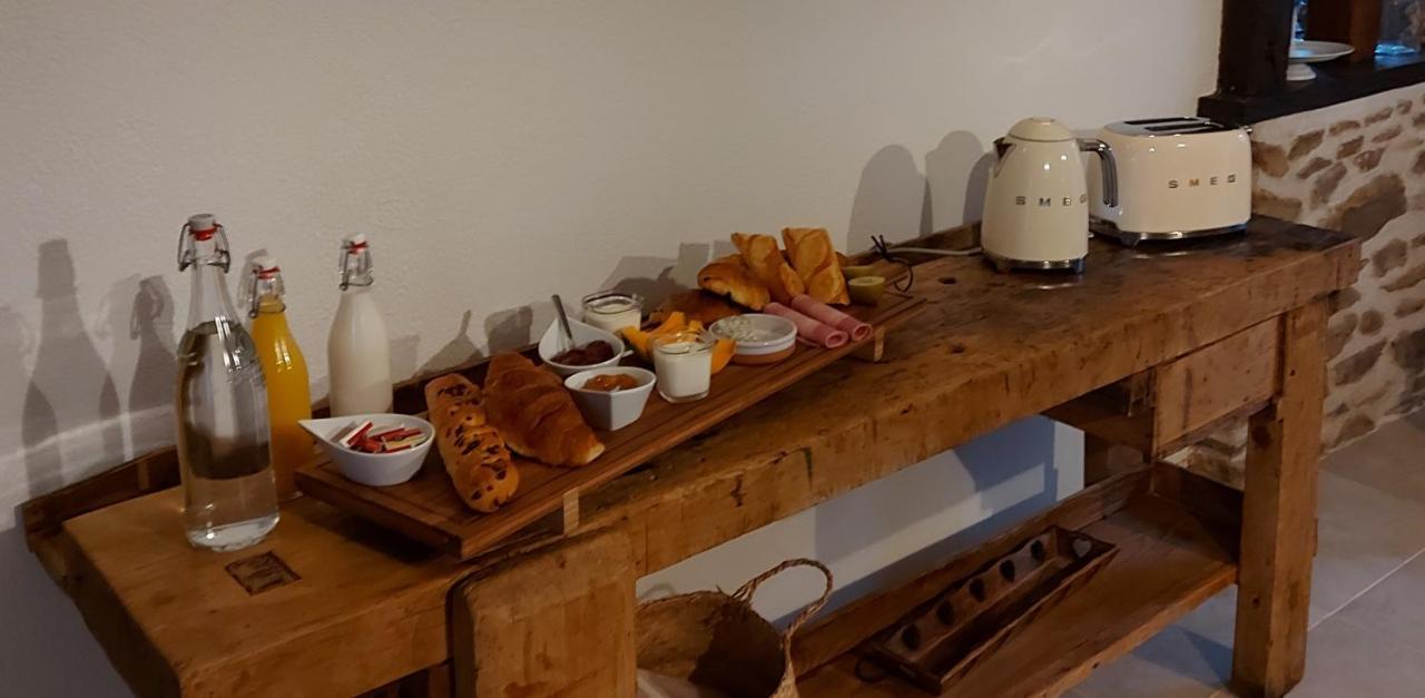 Les 3 Roses Bed & Breakfast Anjouin Exterior foto