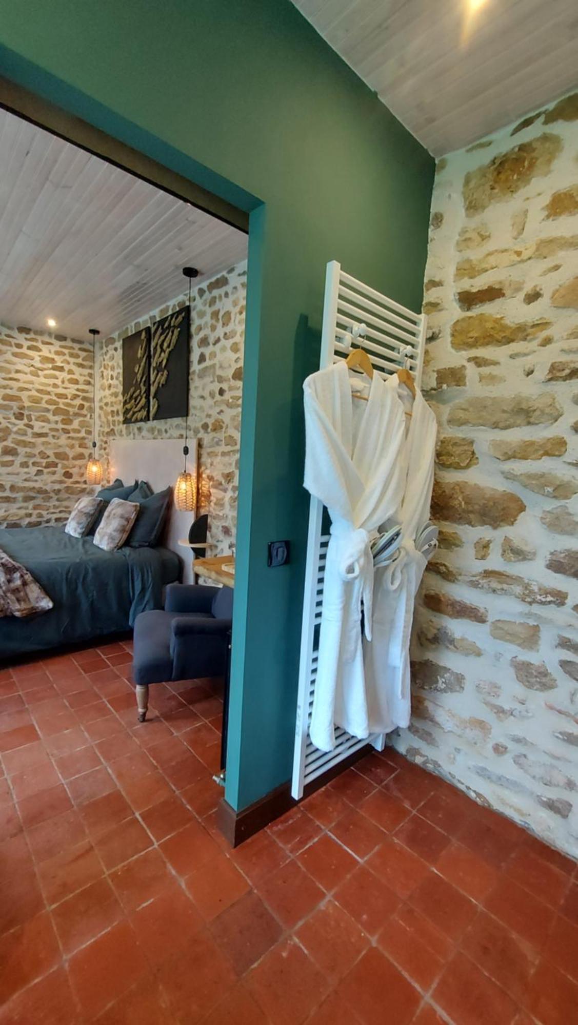 Les 3 Roses Bed & Breakfast Anjouin Cameră foto